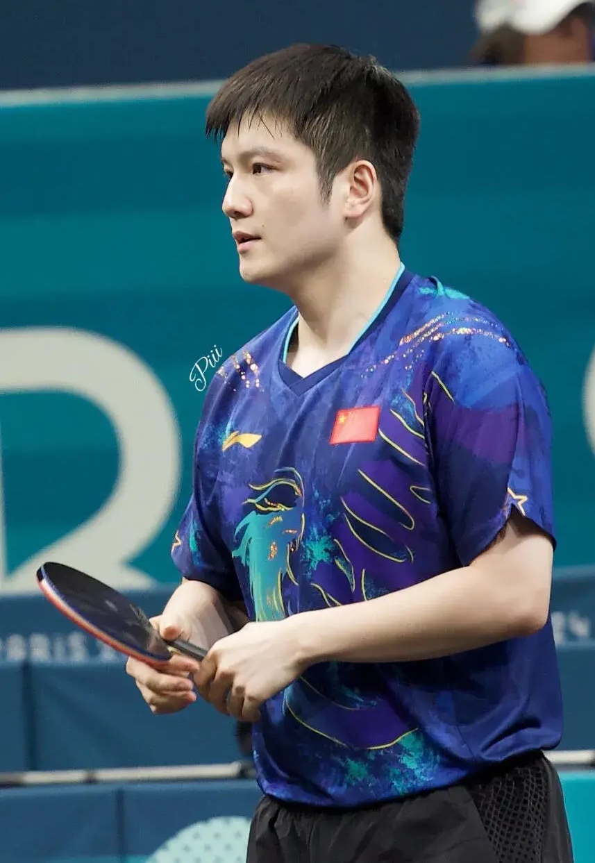 乐鱼体育-关于波兰乒乓球队完胜瑞典乒乓球队,樊振东打破历史纪录的信息