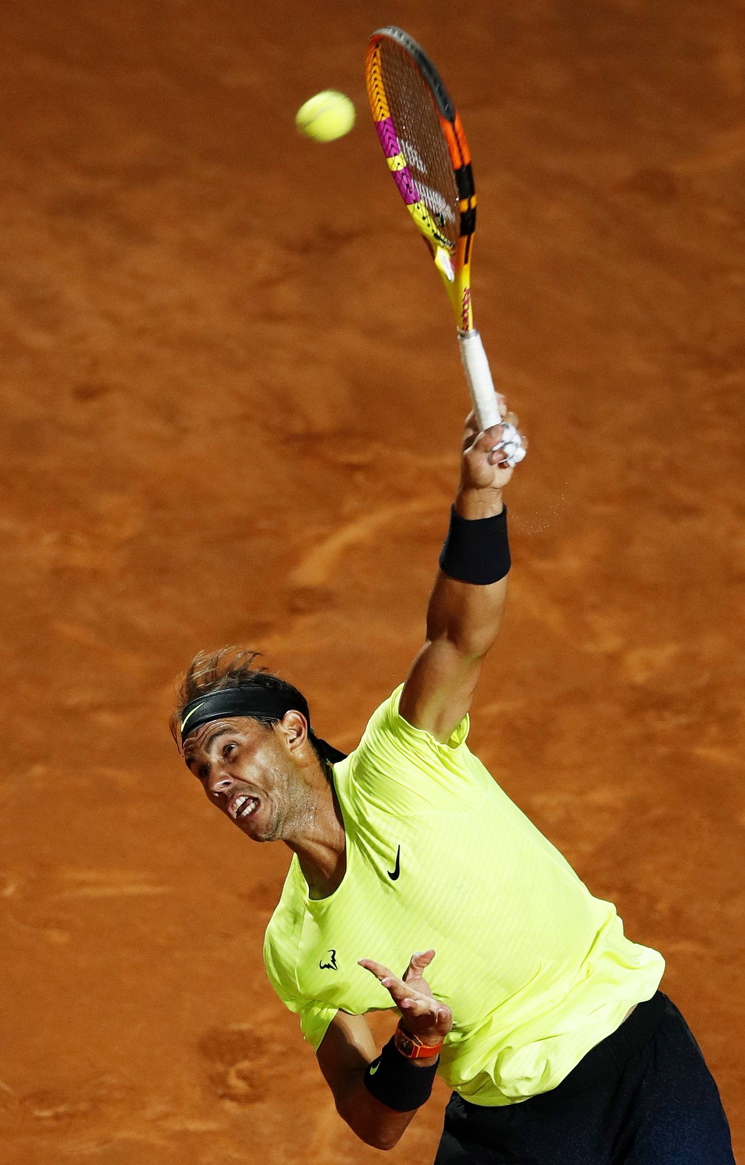 乐鱼体育网站入口-关于西班牙网球队横扫意大利网球队,纳达尔打破历史纪录的信息